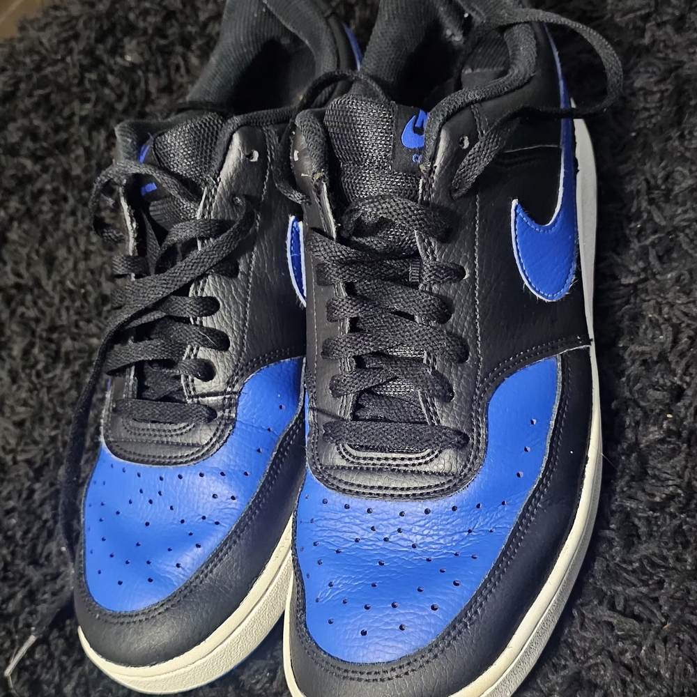 Nike Men's Black and Blue Sneakers